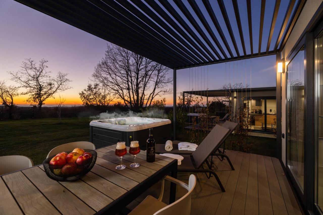 San Servolo Wellness Homes Buje Exterior foto
